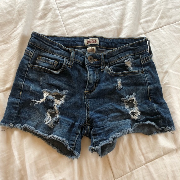 Mudd ripped Jean shorts - Picture 1 of 5